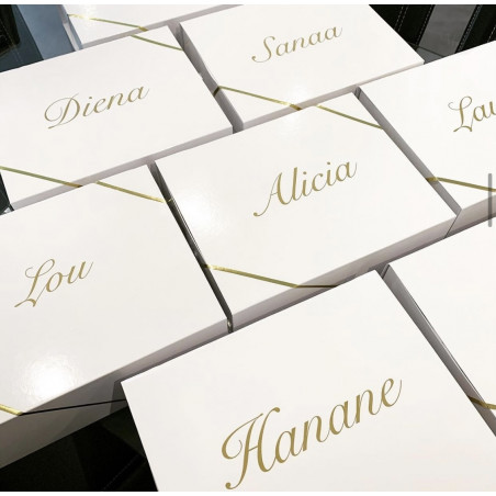 Moyen Boîte Prénom Or